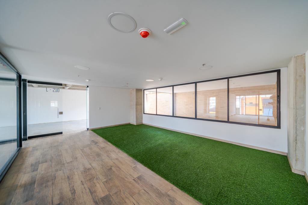 Oficina En Arriendo/Venta - Prado Veraniego, Bogotá