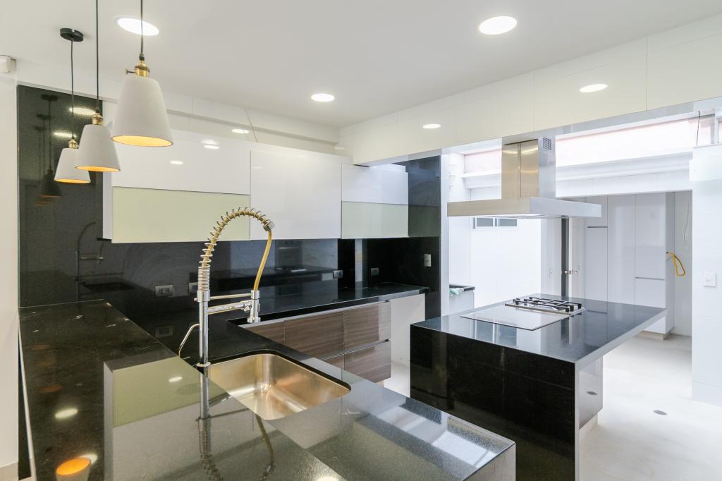 Casa En Arriendo - El Virrey, Bogotá
