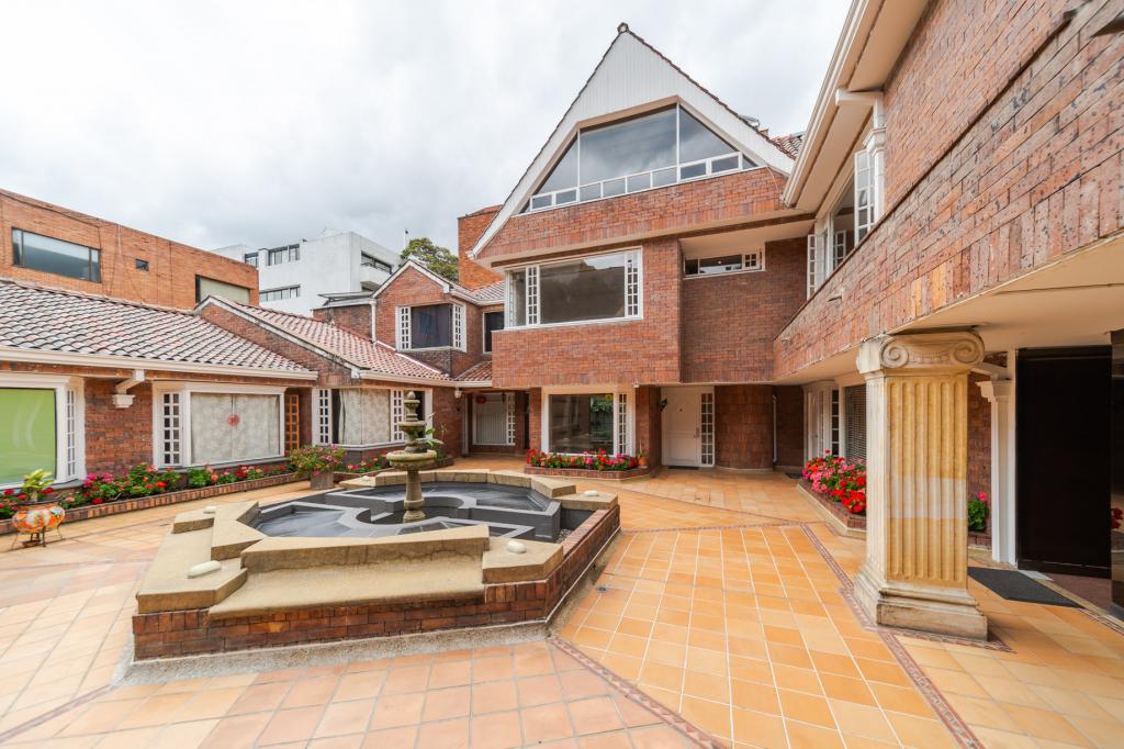 Casa En Arriendo - El Virrey, Bogotá