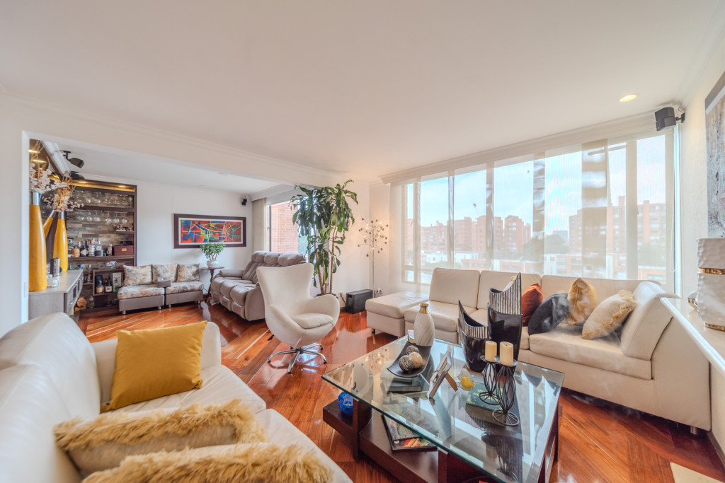 Apartamento en arriendo/venta, código 1478032