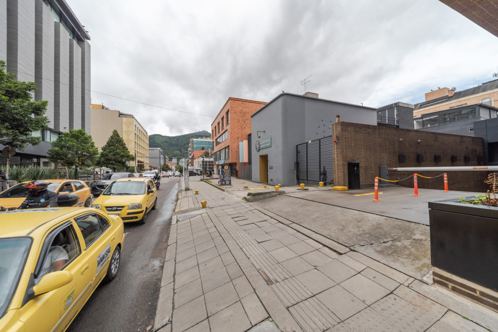 Lote En Arriendo/Venta - Chicó Norte, Bogotá