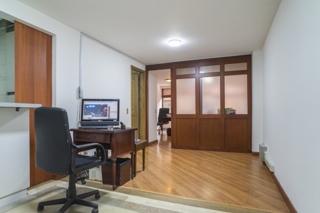 APARTAESTUDIO Carrera 11 # 73 - 44 Apto 205, El Retiro, Bogotá