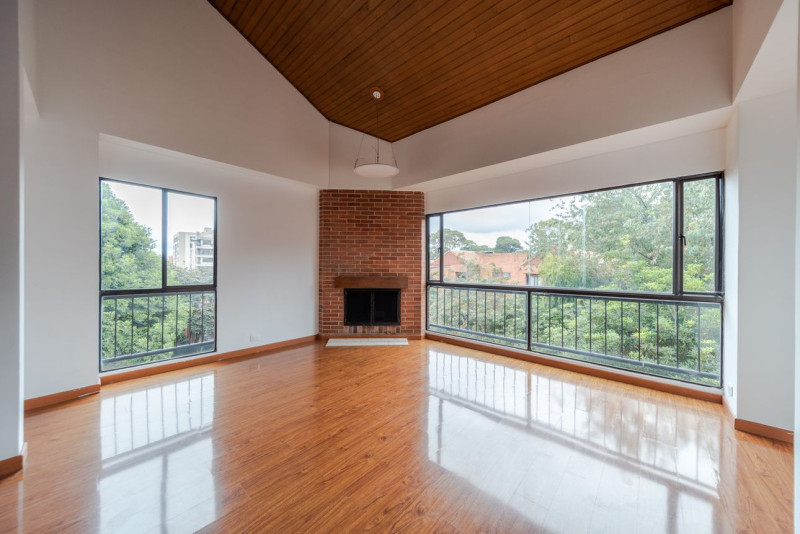 Apartamento en arriendo, código 23941