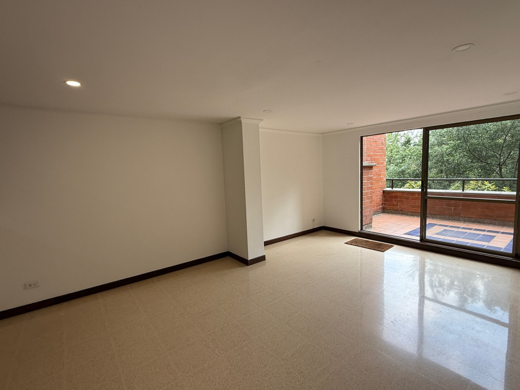 Apartamento en arriendo, código 2621