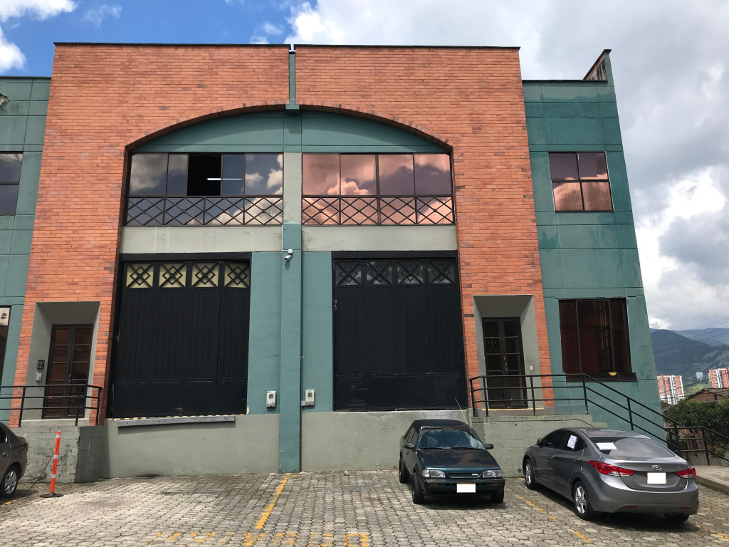 Bodega en arriendo, código 2652