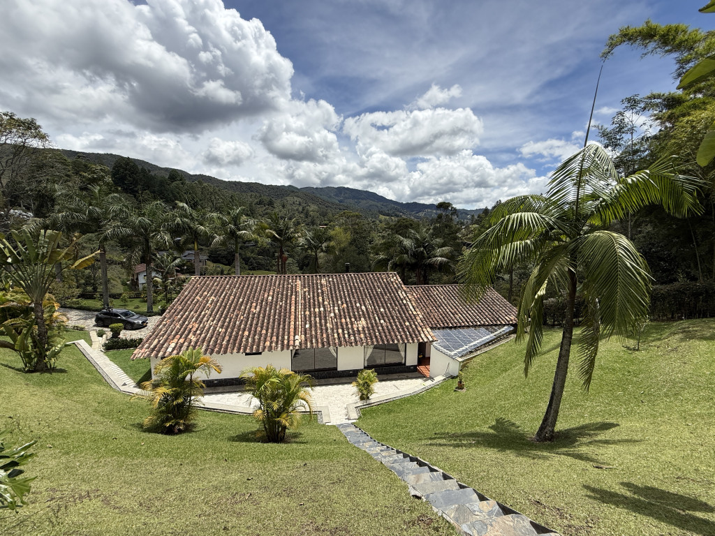 Casa Campestre en arriendo, código 2676