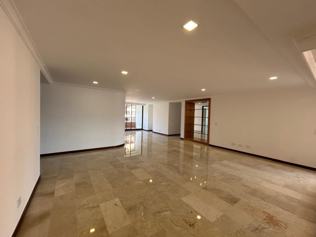 Apartamento en arriendo, código 2890