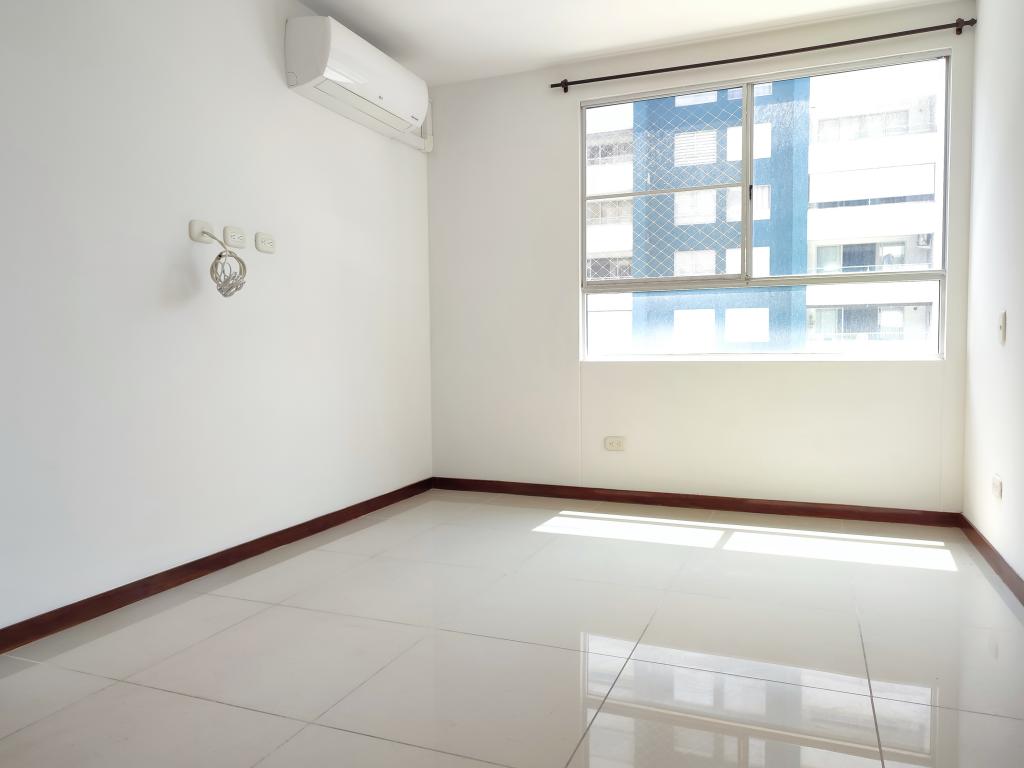 Apartamento EN VENTA EN Urbanización La Flora, código: 10372739 - 13