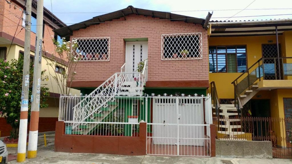 Casa EN VENTA EN Urbanización La Base, código: 10219656 - 0
