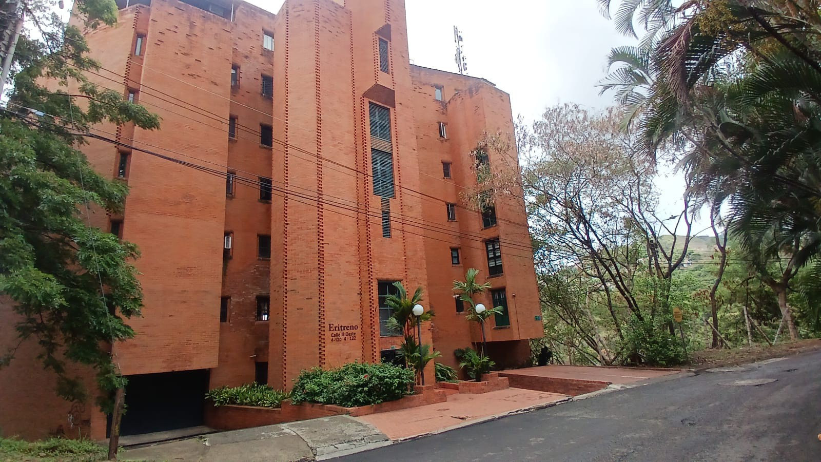 APARTAMENTO CALLE 8 OESTE # 4 - 120, BELLA VISTA, Cali