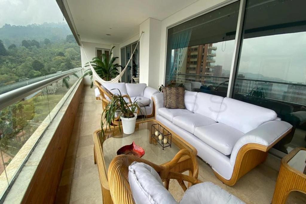 Foto Apartamento en Venta en Sur Oriente, Medellín, Antioquia - $ 3.398.000.000 - doVBKS501043 - BienesOnLine