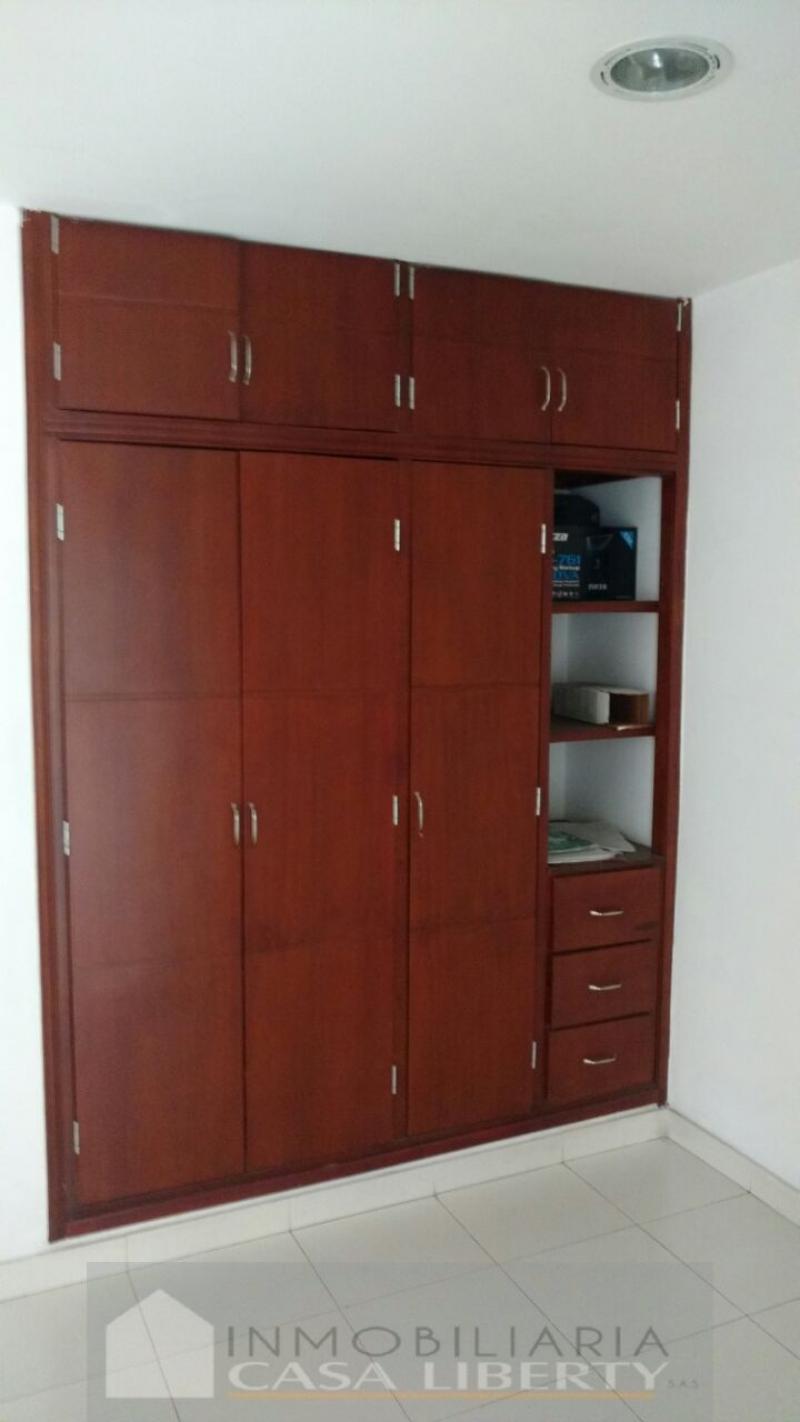 Casa EN VENTA EN Lleras Restrepo, código: 1031818 - 12