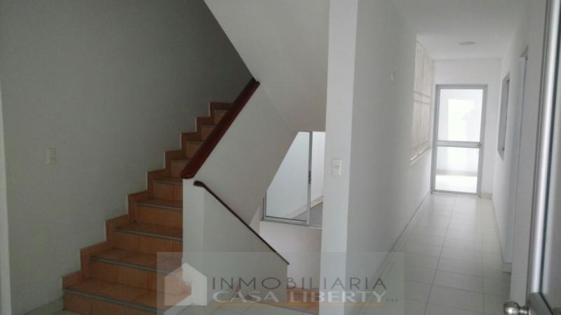 Casa EN VENTA EN Lleras Restrepo, código: 1031818 - 16