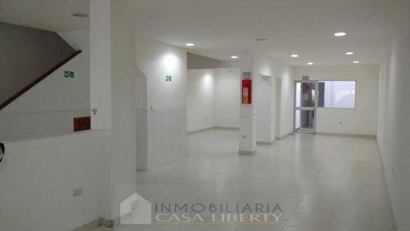 Casa EN VENTA EN Lleras Restrepo, código: 1031818 - 3
