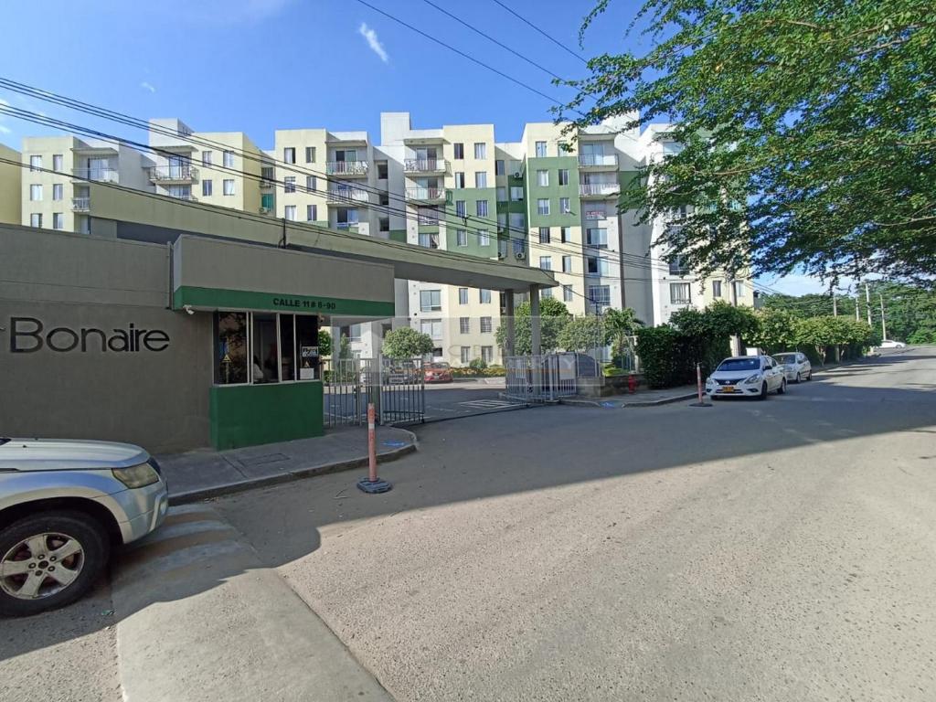 APARTAMENTO CALLE 11 # 8 - 90 CONJUNTO BONAIRE APTO 402 TORRE 10, Prados Del Este, Cúcuta