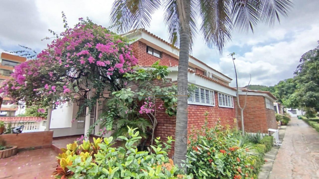 Casa EN VENTA EN Urbanización Bella Vista, código: 10273499 - 1