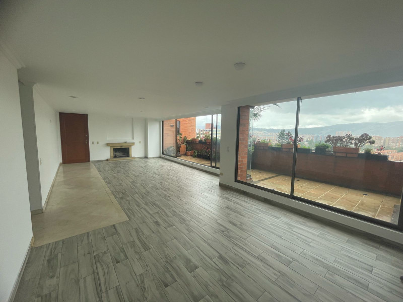 Apartamento En Arriendo - Cerros De Suba, Bogotá