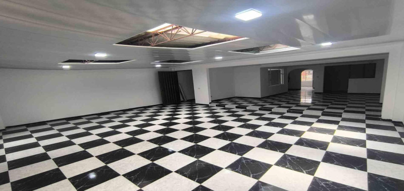Bodega En Arriendo - Los Cerezos, Bogotá