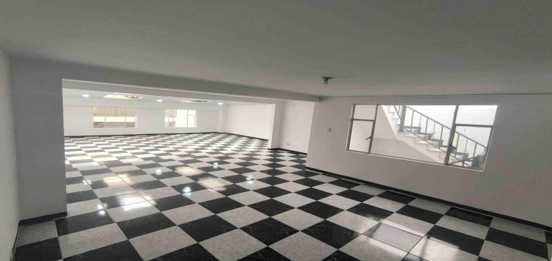 Bodega En Arriendo - Los Cerezos, Bogotá