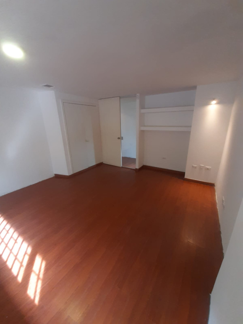 Oficina En Arriendo - Antiguo Country, Bogotá