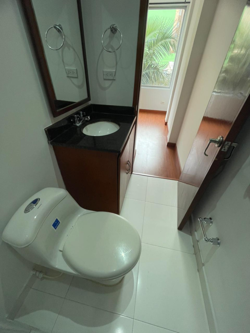 Apartaestudio En Arriendo - Rincon Del Chicó, Bogotá