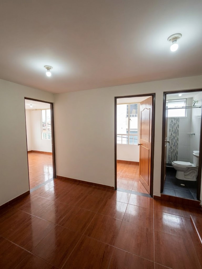 APARTAMENTO Calle 67 # 86A-04, La Florida IV Sector, Bogotá