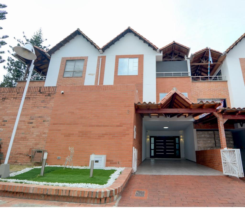 Casa-condominio EN VENTA EN Lagos Del Cacique, código: 10170691 - 1
