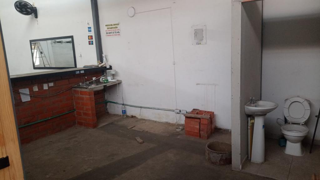 Local EN ARRIENDO EN Obrero, código: 10102887 - 8