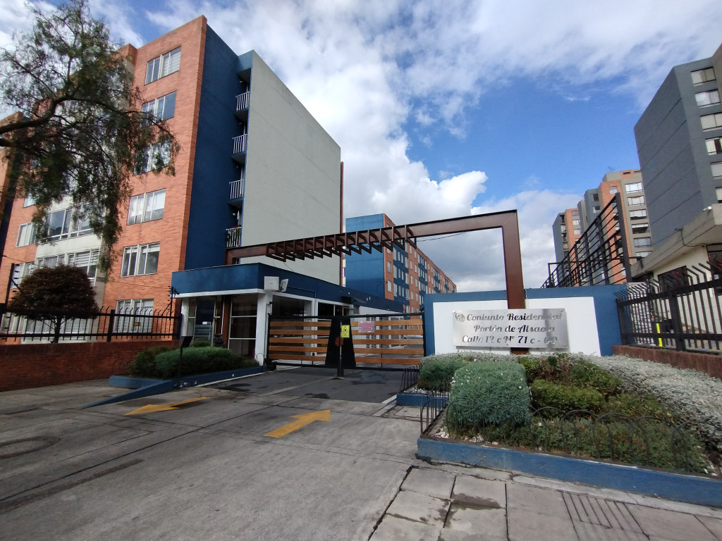 APARTAMENTO Calle 12 C #71 C -60, Villa Alsacia, Bogotá