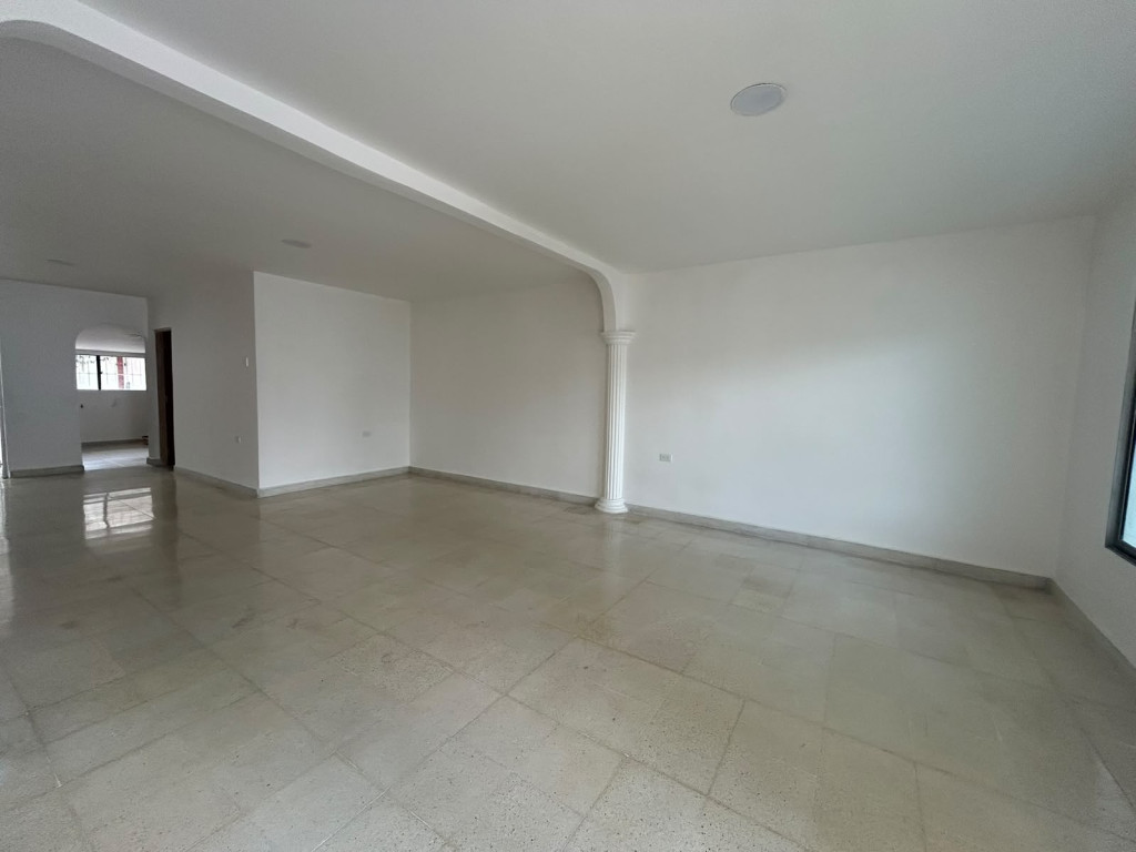 CASA Calle 45B # 20 - 50, San José, Barranquilla