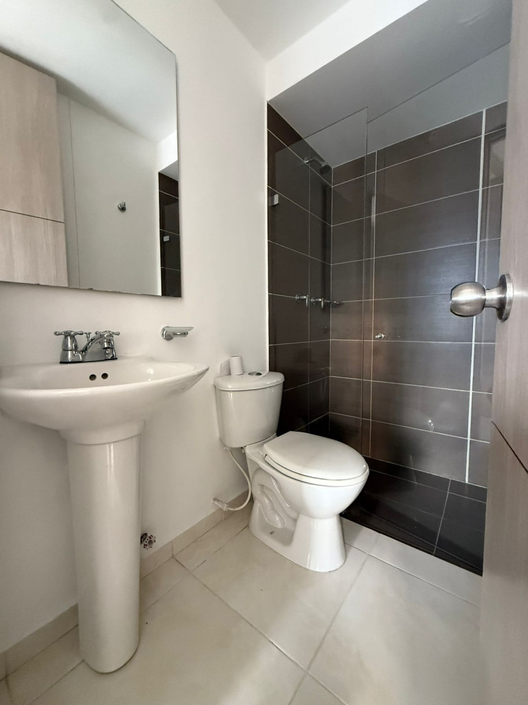 Apartamento En Arriendo - Valle Del Lili, Cali