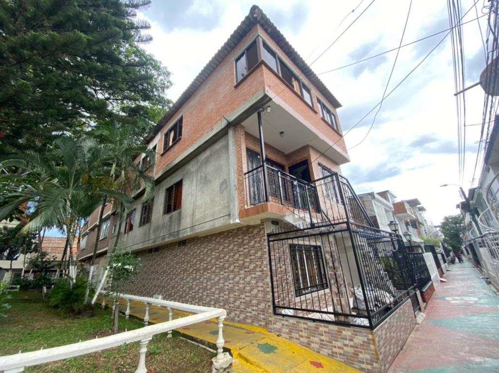 Casa En Venta - Ciudad Córdoba, Cali