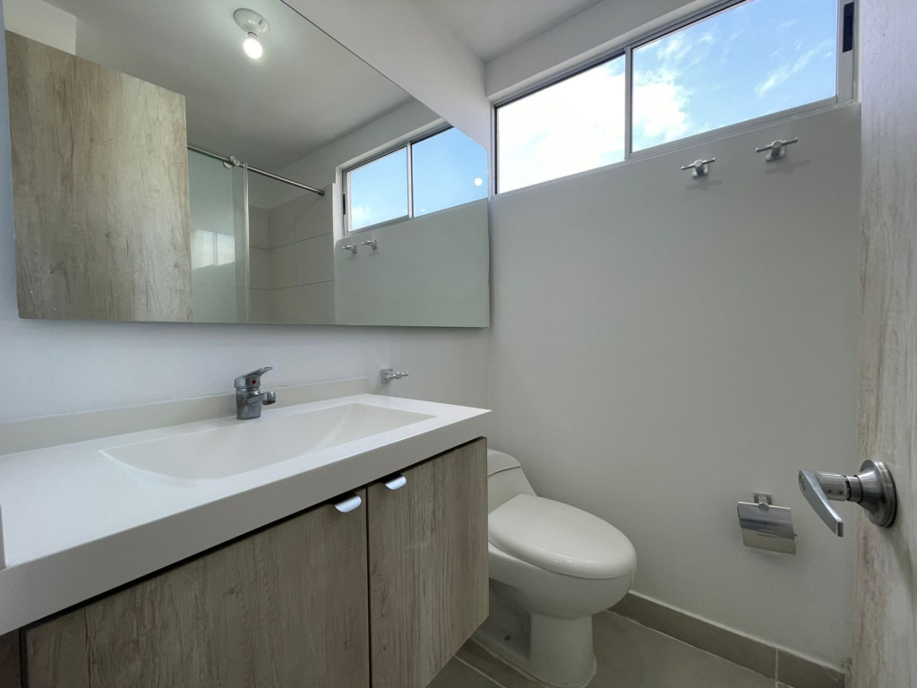 Casa Condominio En Arriendo - Ciudad Country - Jamundi, Jamundí