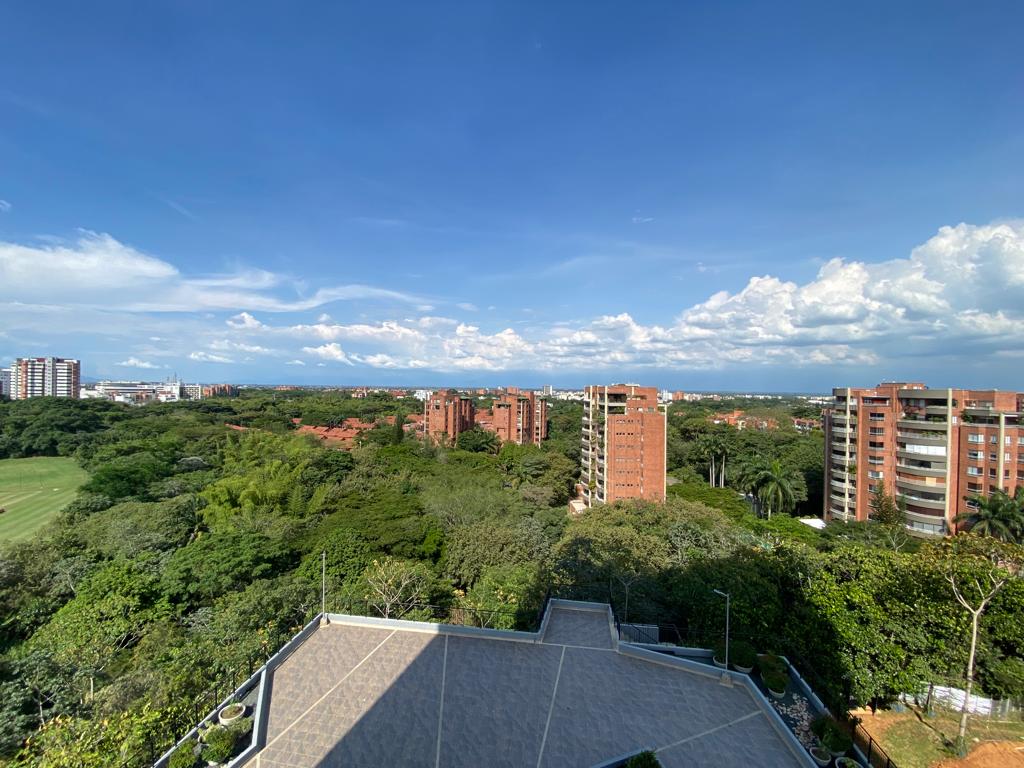 Apartamento En Venta - Ciudad Jardín, Cali