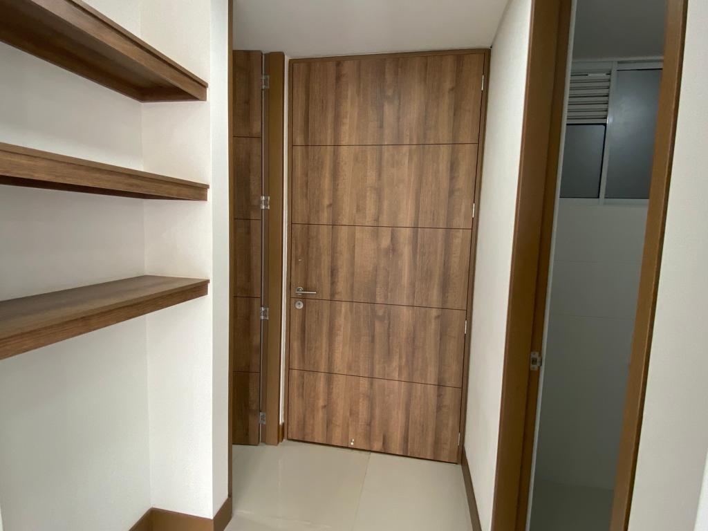 Apartamento En Venta - Ciudad Jardín, Cali