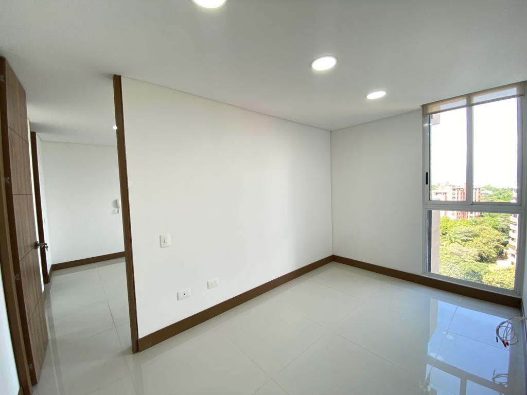 Apartamento En Venta - Ciudad Jardín, Cali