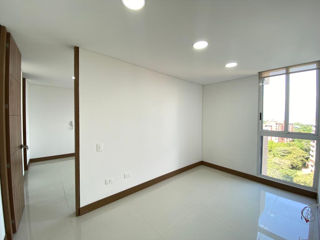 Apartamento En Venta - Ciudad Jardín, Cali