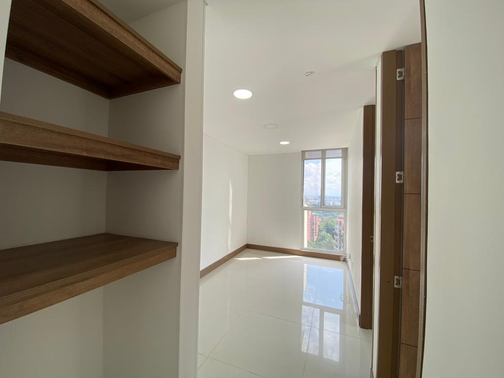 Apartamento En Venta - Ciudad Jardín, Cali