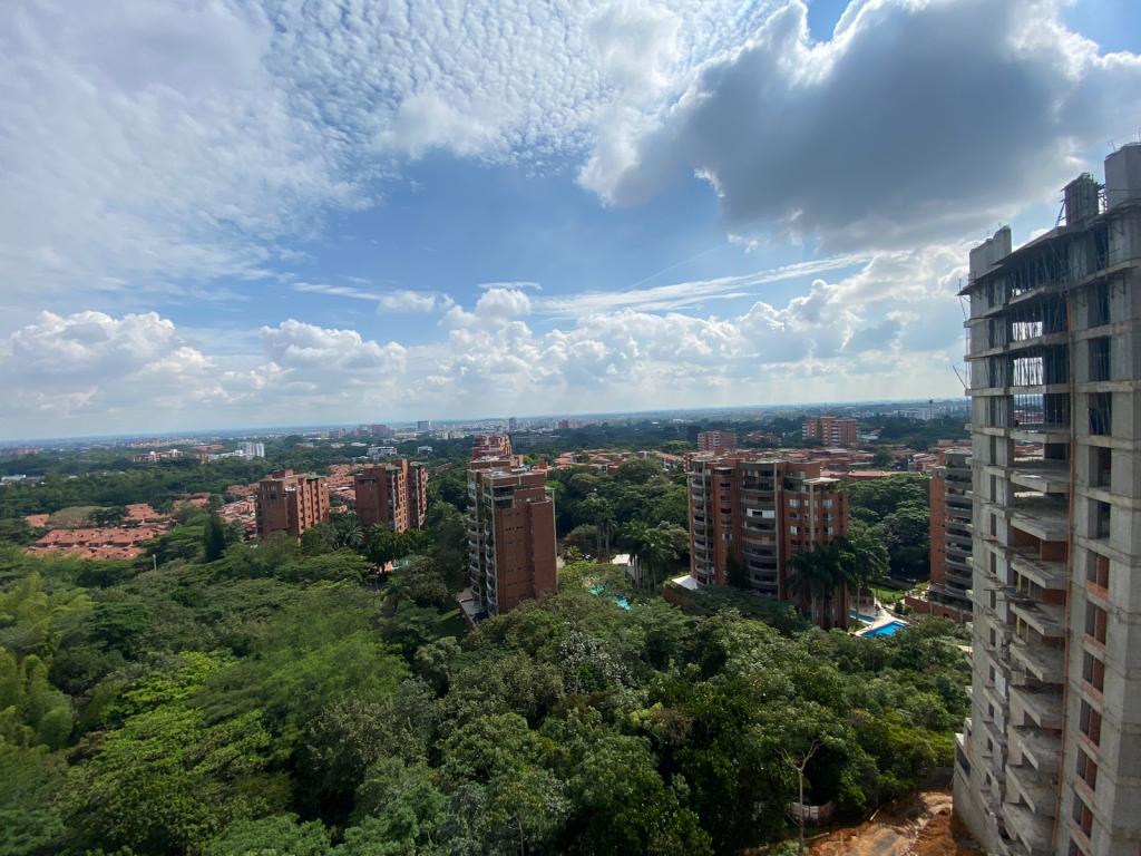 Apartamento En Venta - Ciudad Jardín, Cali