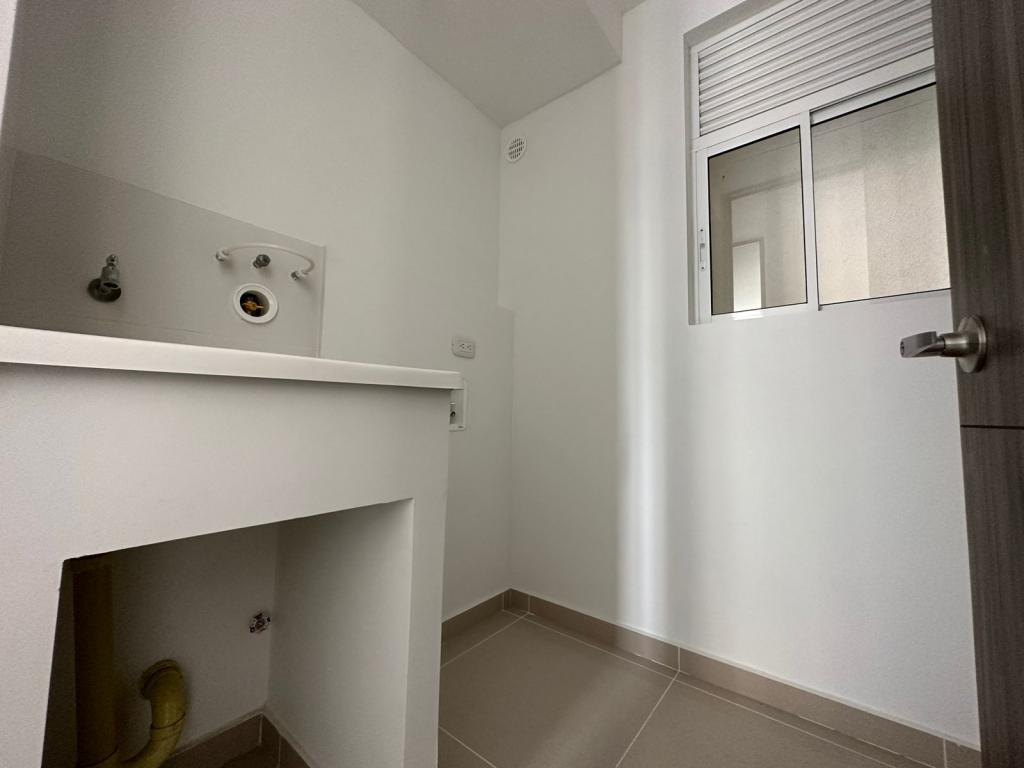 Apartamento En Arriendo - Valle Del Lili, Cali