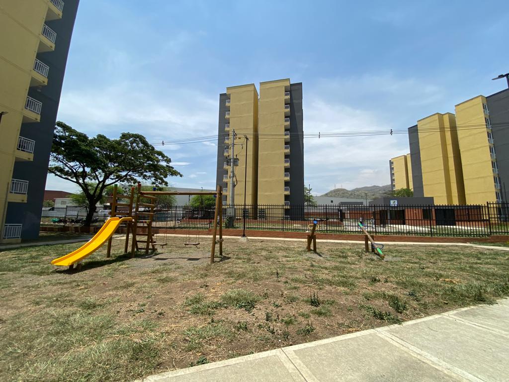 Apartamento En Venta - Colinas Del Norte, Yumbo