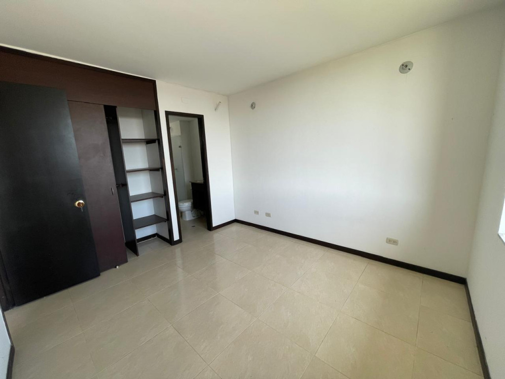 Apartamento En Venta - Valle Del Lili, Cali