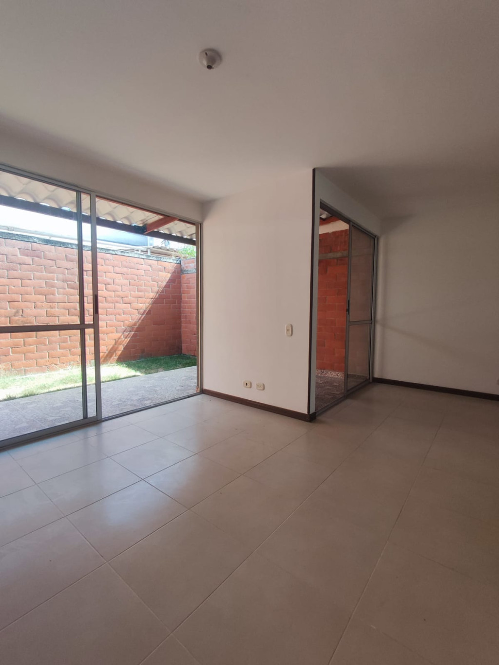 Casa En Arriendo - Ciudad Country - Jamundi, Jamundí