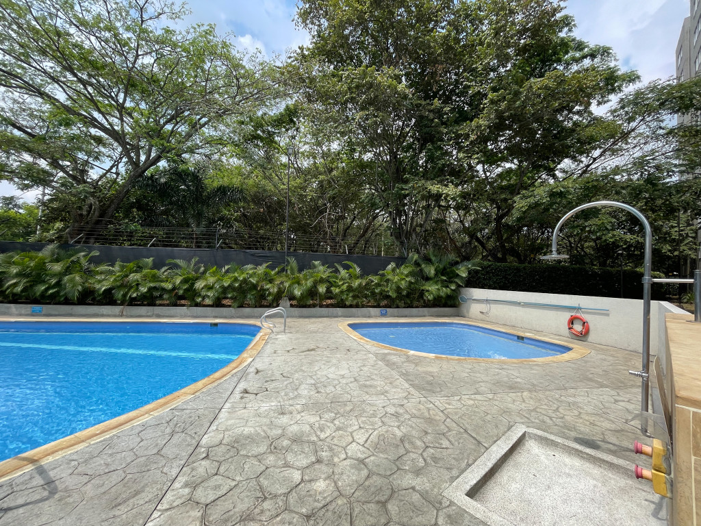 Apartamento En Venta - Bochalema, Cali