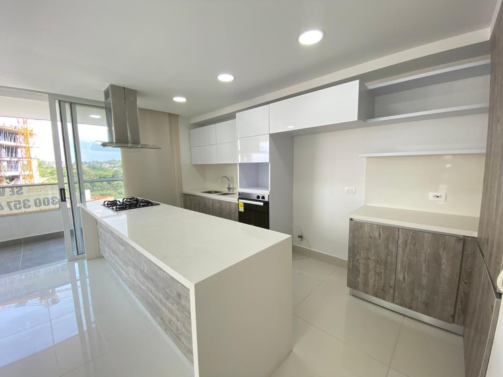 Apartamento En Arriendo - Ciudad Jardín, Cali