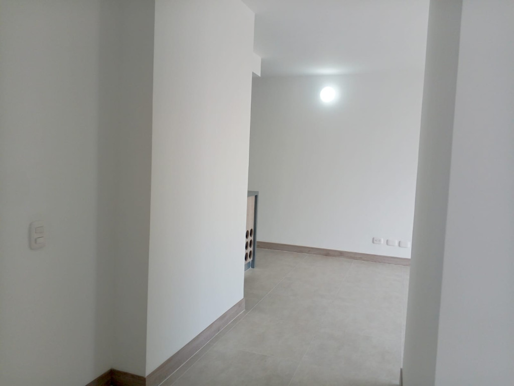 Apartamento En Arriendo - Prados Del Norte, Cali