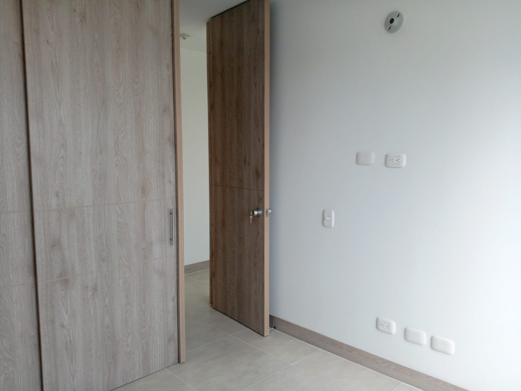 Apartamento En Arriendo - Prados Del Norte, Cali