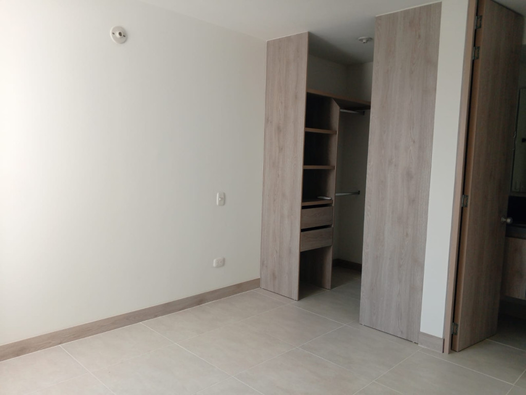 Apartamento En Arriendo - Prados Del Norte, Cali