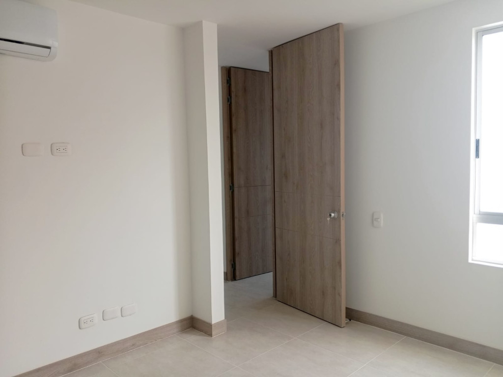 Apartamento En Arriendo - Prados Del Norte, Cali