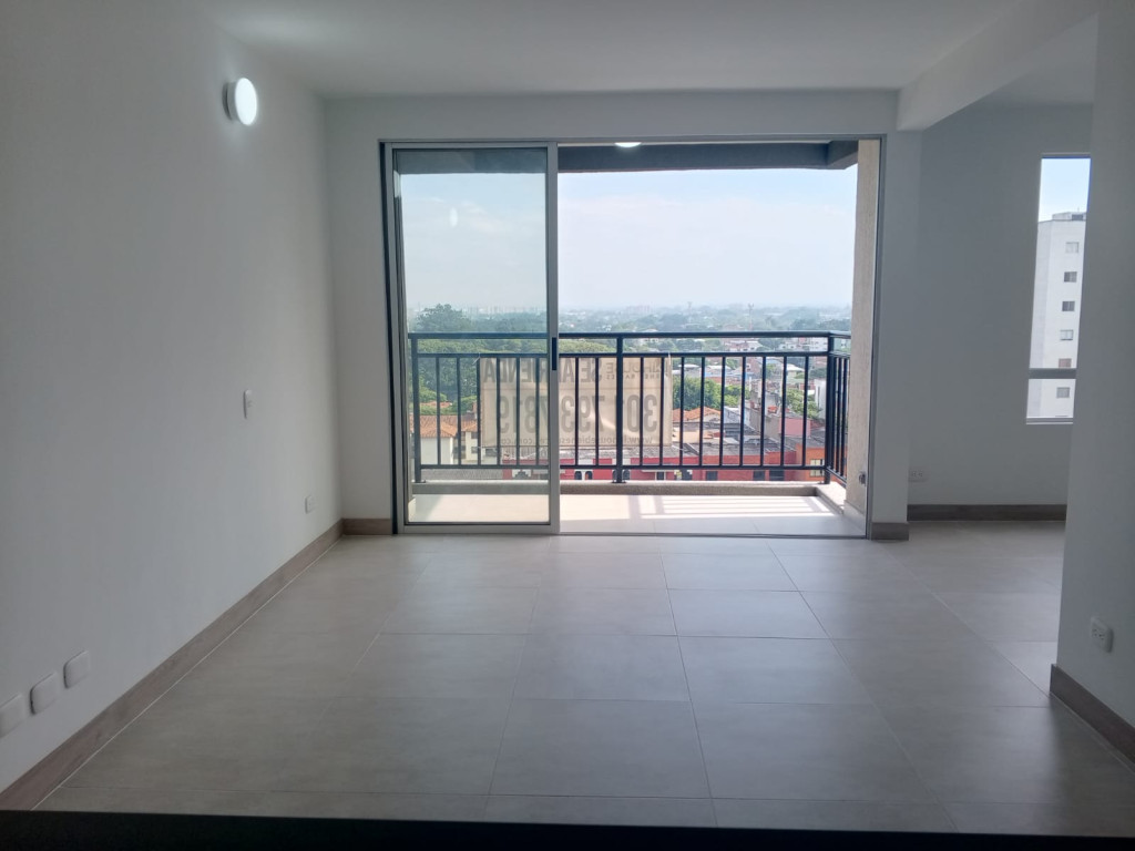 Apartamento En Arriendo - Prados Del Norte, Cali